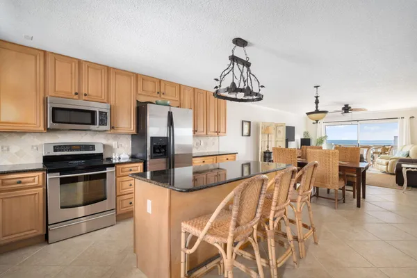 4049 OCEAN DR 505