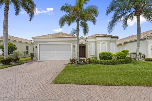 3320 CARACAL DR