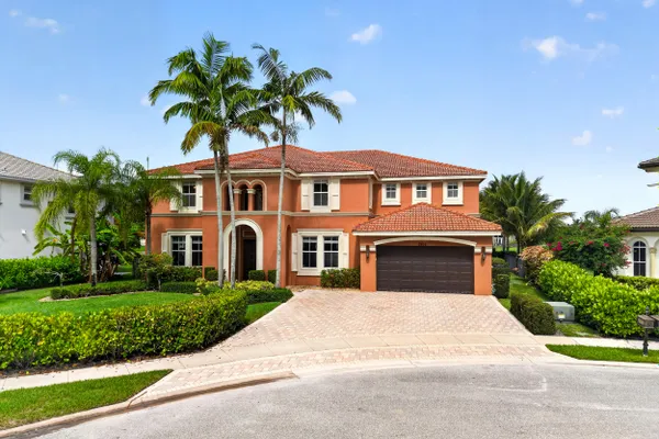 2816 PILLSBURY WAY
