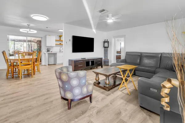 4469 BRANDON DR