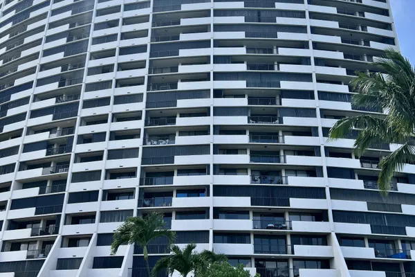 5200 N FLAGLER DR 503