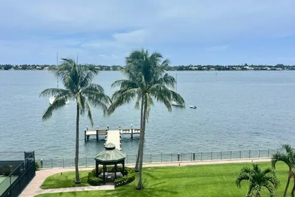 5200 N FLAGLER DR 503