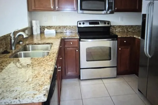 3255 NW 31ST TER
