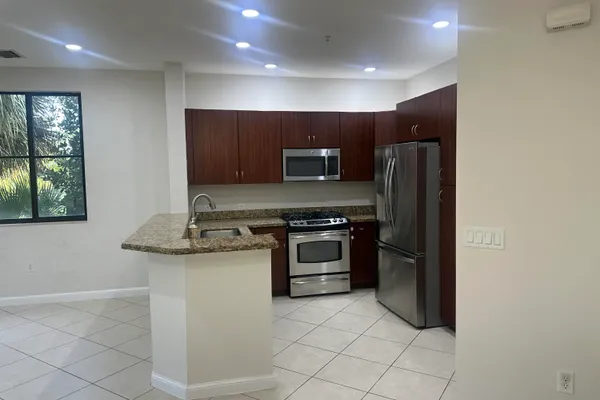 3020 NW 125TH AVE 315