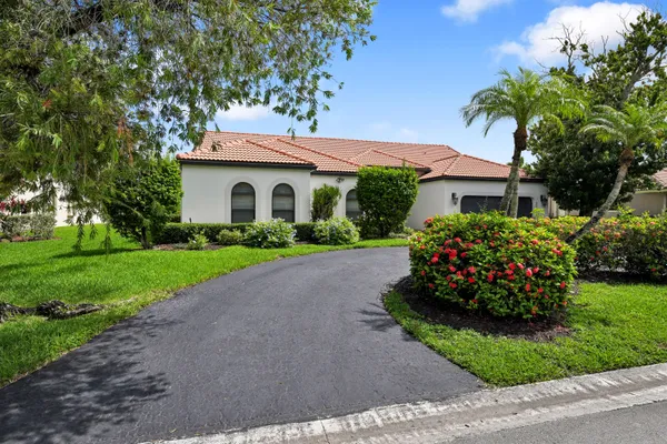 8571 NW 53RD CT