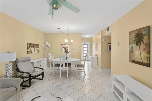 4321 NW 16TH ST C202