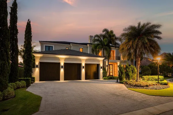 701 SANCTUARY DR