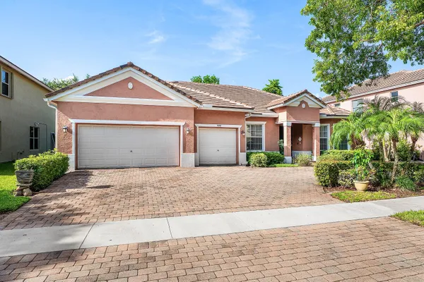 9058 SEDGEWOOD DR