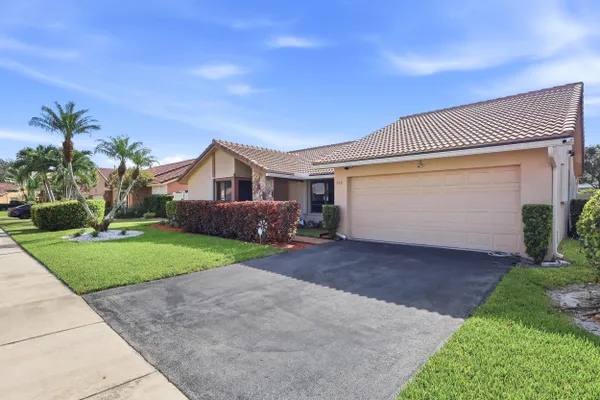 700 NW 102ND WAY