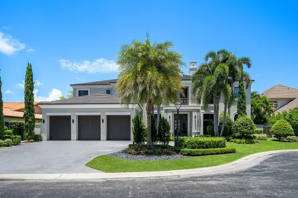 701 SANCTUARY DR