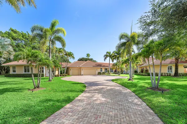 221 THORNTON DR