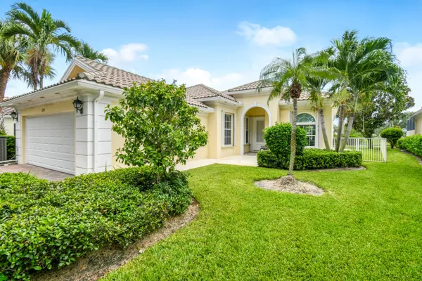 1351 SAINT LAWRENCE DR
