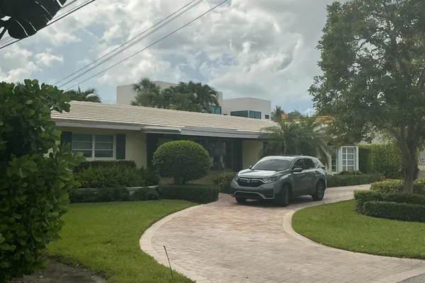 210 PALM TRL