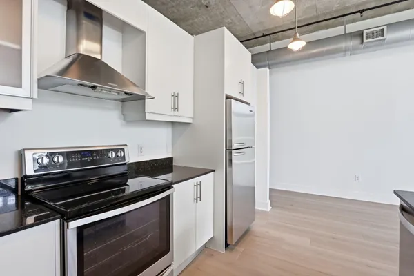 180 NE 4TH AVE 307