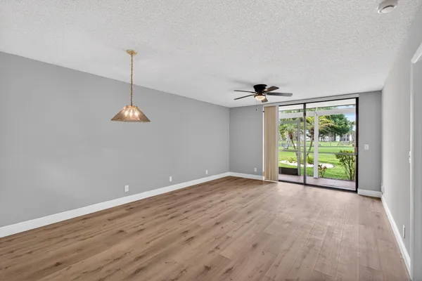 5340 LAS VERDES CR LAS VERDES CIR 109