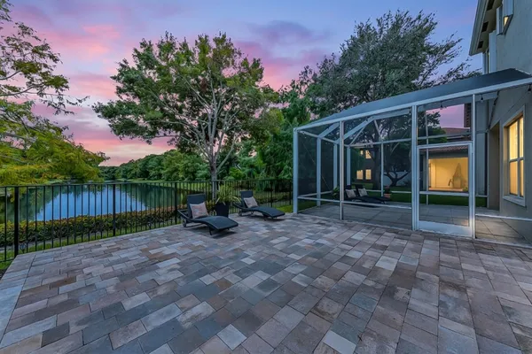 1070 GROVE PARK CIR
