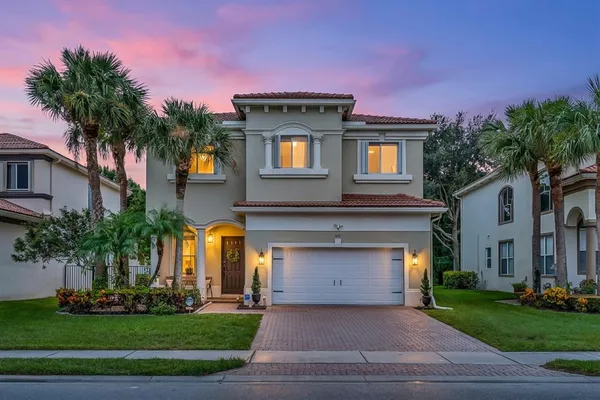 1070 GROVE PARK CIR