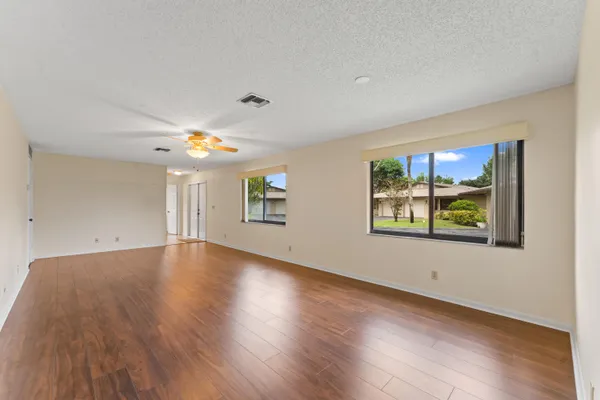 1634 PALMLAND DR
