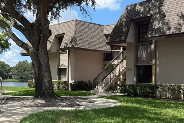 3647 NW 94TH AVE 4H