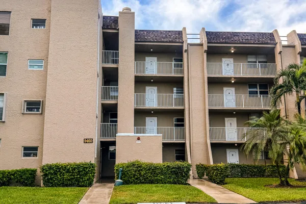 9460 TANGERINE PL 207