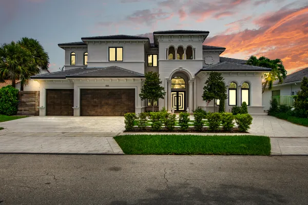 741 SW 15TH ST
