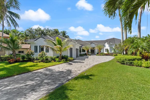 2525 SEMINOLE CIR