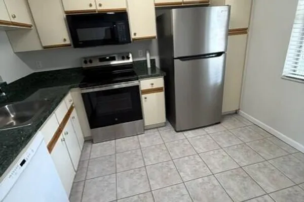 3031 HOLIDAY SPRINGS BLVD 202-7