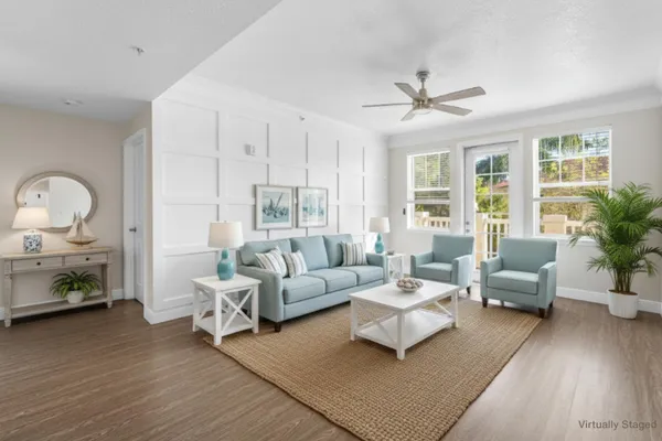 276 MURCIA DR 301