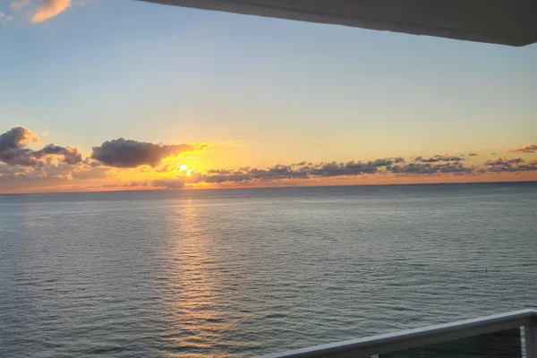 3700 GALT OCEAN DR 1206