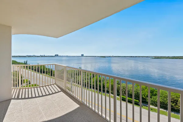 5480 N OCEAN DR B7C