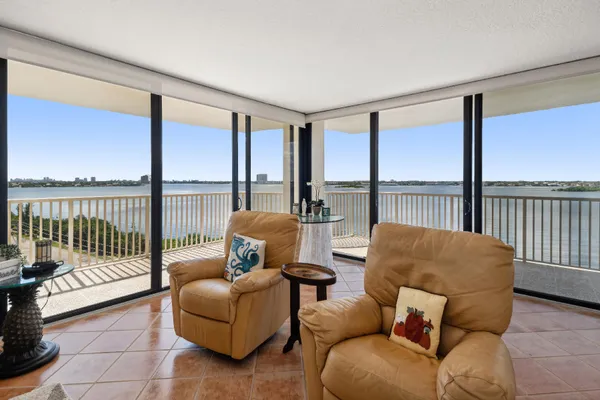 5480 N OCEAN DR B7C