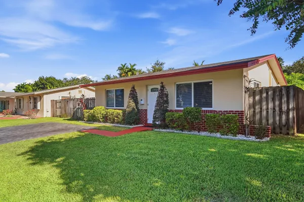 2908 NW 48TH ST