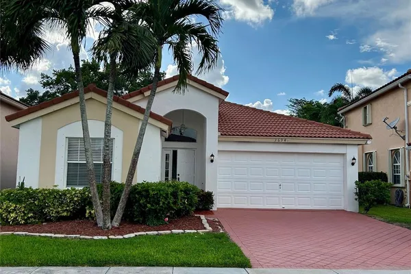 3694 MIRAMONTES CIR