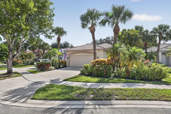 9106 BAY POINT CIR