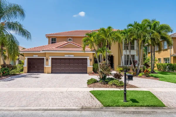 10671 CYPRESS LAKES PRESERVE DR