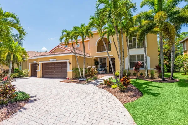 10671 CYPRESS LAKES PRESERVE DR