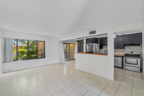 1149 NW 13TH ST 5