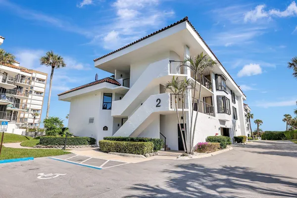 4100 N HWY 211