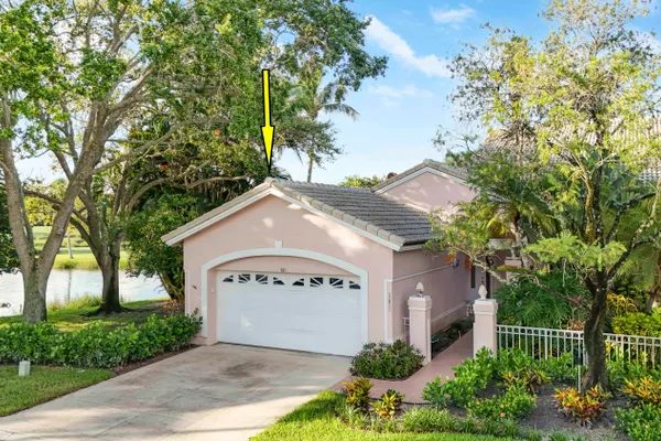 181 GREEN POINT CIR 181