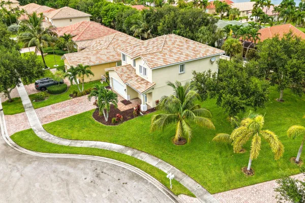 8462 LYONS RANCHES RD