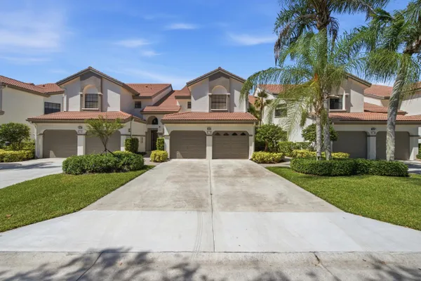 5219 EUROPA DR E