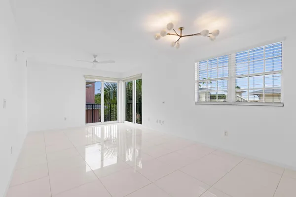 235 NE 1ST ST 505