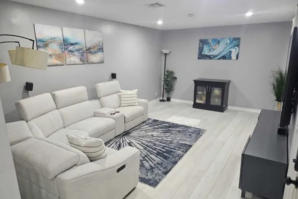 2492 NW 99TH AVE