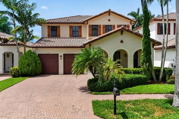 3686 NW 85TH TER
