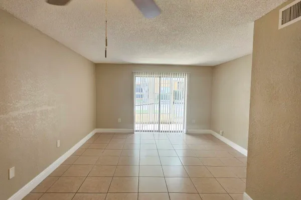 4324 NW 9TH AVE 6-1C