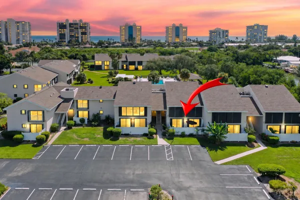 3212 S LAKEVIEW CIR 10104