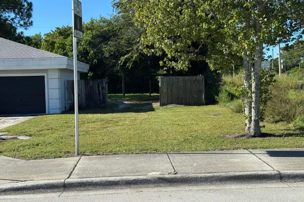 2417 SAINT LUCIE BLVD