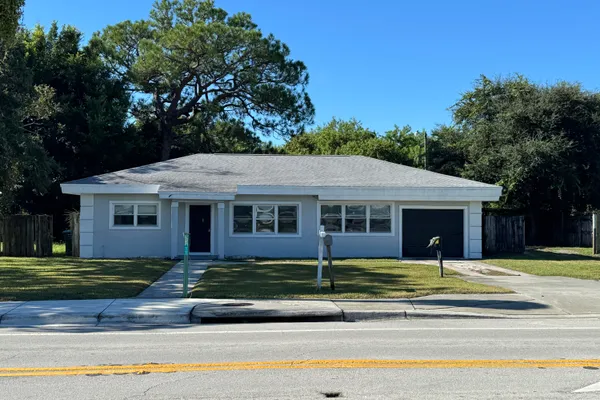 2417 SAINT LUCIE BLVD