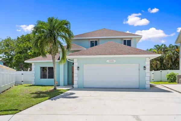 1220 BONEFISH CT
