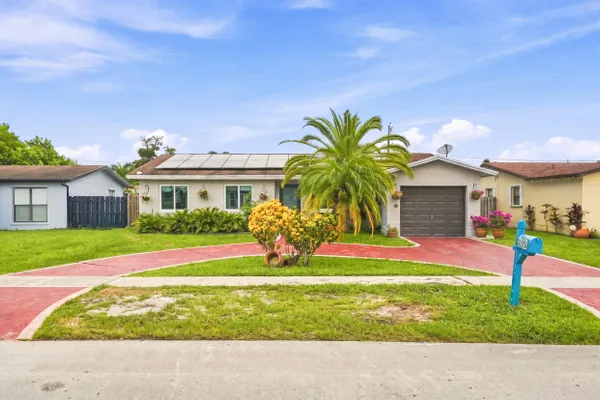 11351 NW 37TH PL